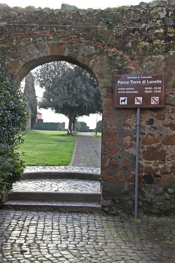 Casa Vacanze Nives Tuscania Exteriör bild