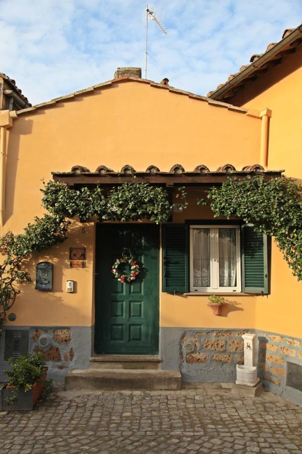 Casa Vacanze Nives Tuscania Exteriör bild