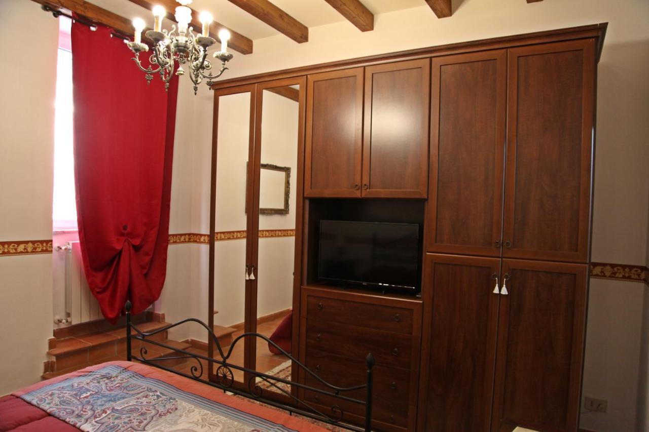 Casa Vacanze Nives Tuscania Exteriör bild