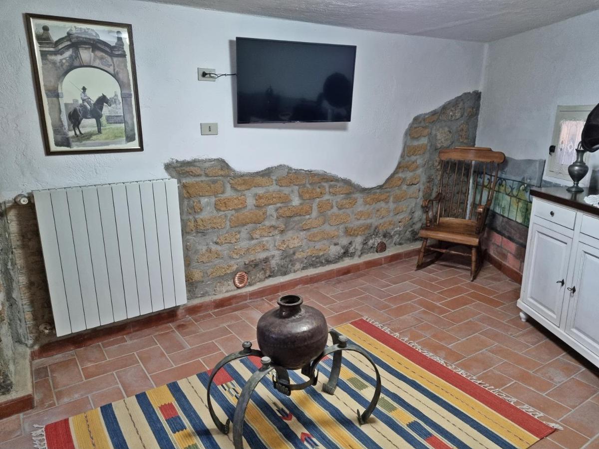Casa Vacanze Nives Tuscania Exteriör bild