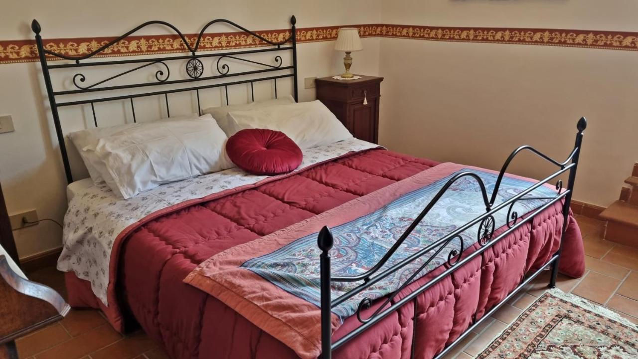 Casa Vacanze Nives Tuscania Exteriör bild